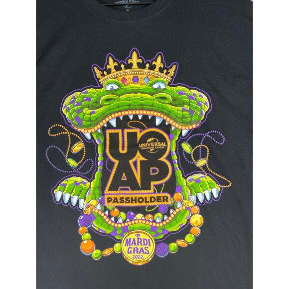 Universal Studios Mardi Gras 2022 Passholder Tee XL Black Crown Alligator NWT - Picture 3 of 7